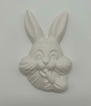 Tête de lapin en plâtre