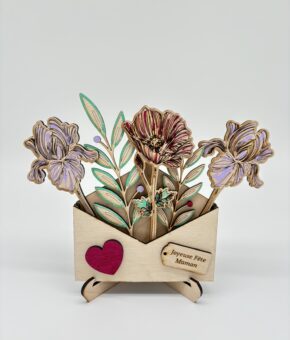 Bouquet de fleurs en bois peint