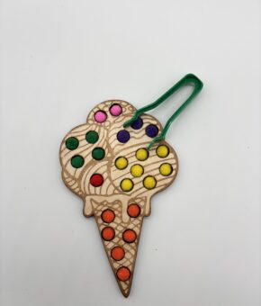 Jeu à trous (glace)